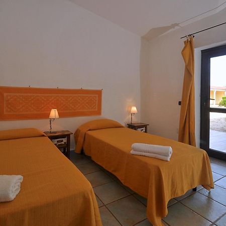 B&B Mare Della Gallura Badesi Bagian luar foto