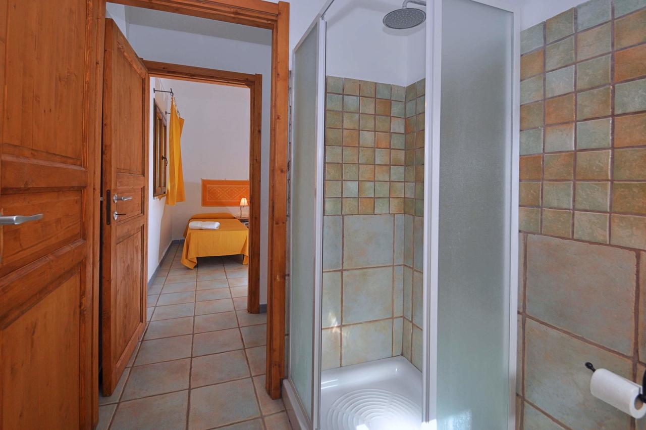 B&B Mare Della Gallura Badesi Bagian luar foto