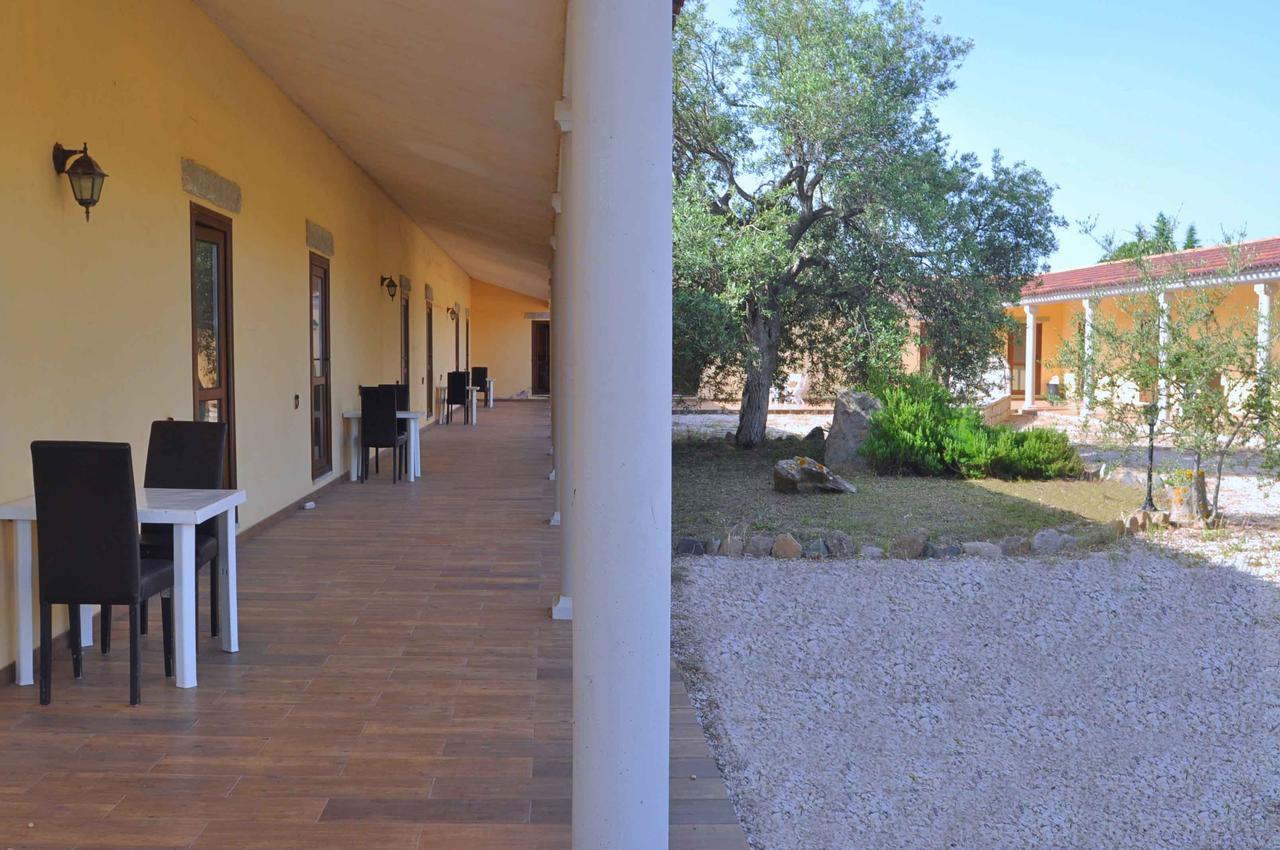 B&B Mare Della Gallura Badesi Bagian luar foto
