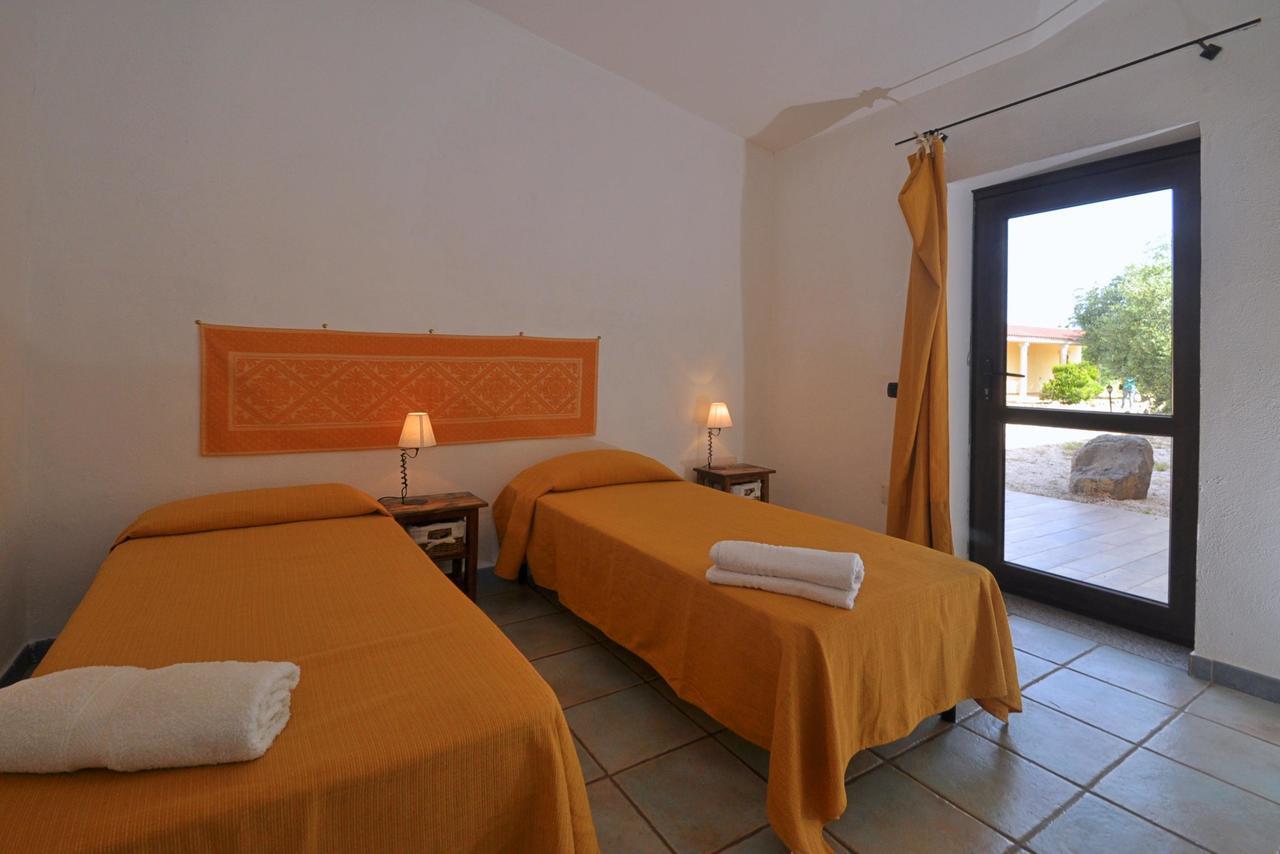 B&B Mare Della Gallura Badesi Bagian luar foto